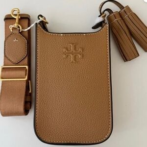 NWOT 👛👝 👜 #WOMENS #TORYBURCH THEA #LEATHER #CELLPHONE #CROSSBODY BAG IN TAN